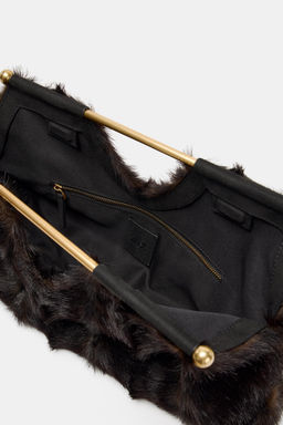FAUX FUR CLUTCH BAG - Zara фото 6