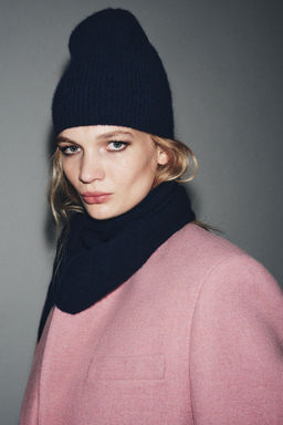 RIBBED WOOL AND CASHMERE BEANIE