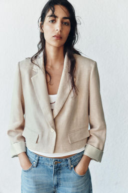 BLAZER CORTA CON LINO HOMBRERAS / Beige claro - Zara фото 3