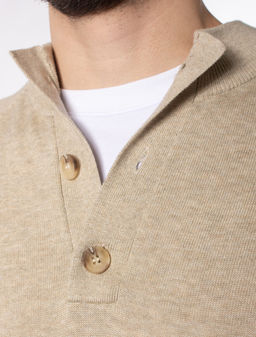 Джемпер тонкой вязки с застежкой на пуговицы