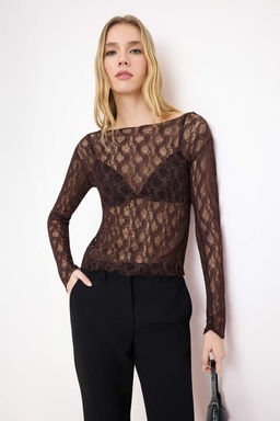 Kahverengi Fitted/Vucuda Oturan Kay?k Yaka Uzun Kollu Dantel Orme Bluz TWOSS26BZ00638