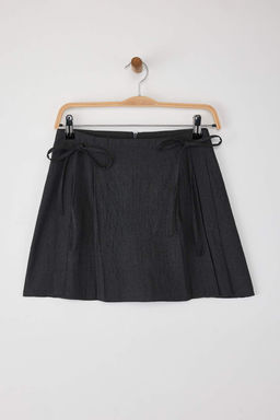 Koyu Antrasit Plise ve Kurdele Detayl? Mini Boy Dokuma Etek TEDAW25ET00012