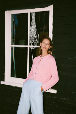 KNIT JACKET WITH STONE BUTTONS