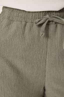 TRENDYOLMILLA Haki Dokulu Burumcuk Yuksek Bel Esnek K?sa Orme Sort & Bermuda TWOSS25SR00031 фото 4