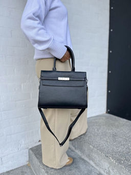 Женская кожаная каркасная сумка с ручками 1882-С Блек