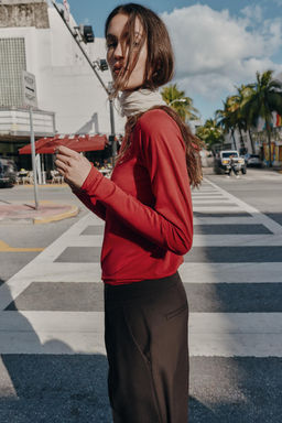COTTON LONG SLEEVE T-SHIRT - Zara фото 16
