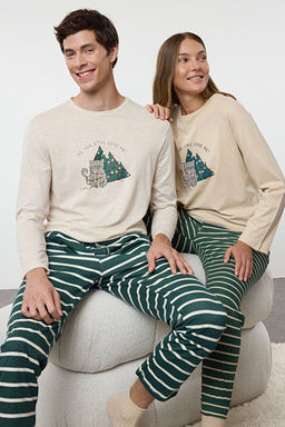 Erkek Bej _izgili Regular Fit Couple Y_lba__ _rme Pijama Tak_m_ TMNAW25PT00045