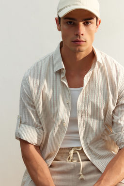 Camel Regular Fit Keten Kar?s?ml? Cizgili Gomlek TMNSS23GO00134