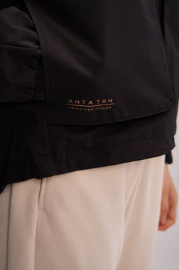Ветровка Черный
