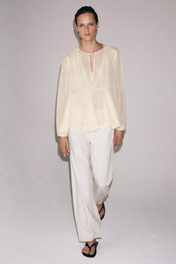 BLUSA VOLANTES ZW COLLECTION / Crudo