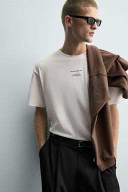 T-SHIRT WITH CONTRAST LABELS - Zara фото 5
