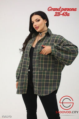 Стильная рубашка на пуговицах,