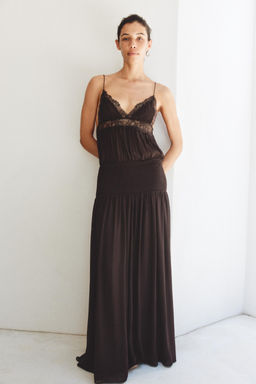 VESTIDO TIRANTES ENCAJE / GRANATE
