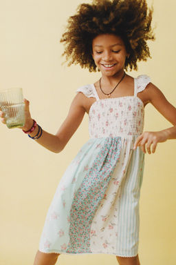 VESTIDO PATCHWORK PUNTILLA FLORES / Verde agua
