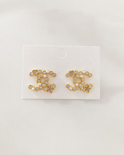 Стильные серьги