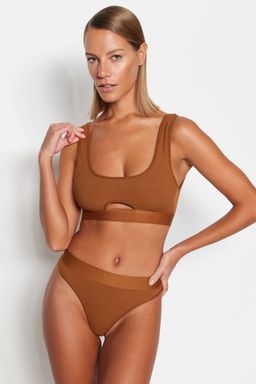 TRENDYOLMILLA Kahverengi Fitilli Pencere/Cut Out Balensiz Kaps?z Orme Ic Camas?r? Tak?m? THMSS23CC00110