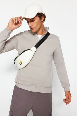 Gri Regular/Normal Kesim Dik Yaka Fermuarl? Pamuklu Basic Ici Polar Sweatshirt TMNAW24SW00041