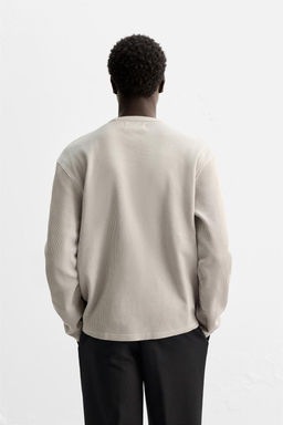 T-SHIRT IN CHECK TEXTURE - Zara фото 19