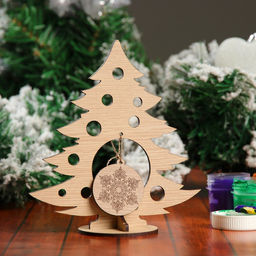 Цена за 4 шт. Новый год. Сувенир «Елочка со снежинкой» на подставке