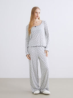 U Yaka ?i?ekli Kad?n Pijama Tak?m