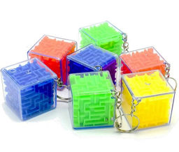 Цена за 2 шт. Брелок - головоломка "Лабиринт" (KB-106)