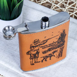 Набор подарочный Афоризмы об охоте фляжка 200 мл + 3 стопки 30 мл / FL-215 /уп 60/