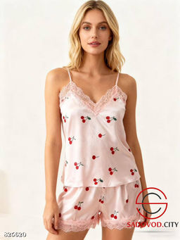 Пижама с шортами домашняя