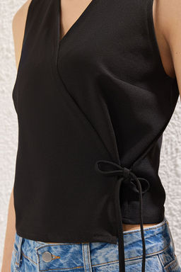 TRENDYOLMILLA Siyah Kruvaze Kapamal? V Yaka Regular Orme Bluz Yelek TWOSS25YE00106  фото 4