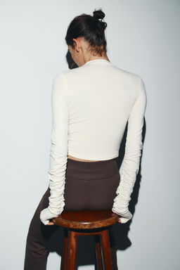 COTTON MODAL RUCHED T-SHIRT - Zara фото 5