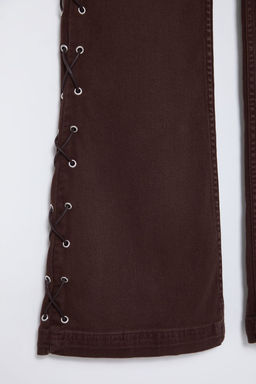 Kahverengi Kusgozu Yan Bagc?kl? Yuksek Bel Flare Jeans TWOSS25JE00013 - Trendyolmilla фото 7