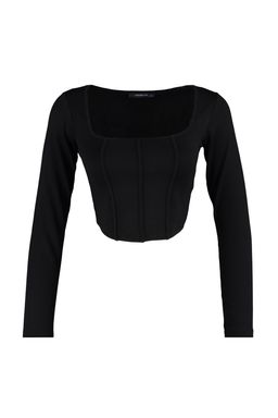 Trendyolmilla Siyah Biye Detayl? Kare Yaka Fitted/Vucuda Oturan Crop Interlok Orme Bluz TWOAW23BZ00151