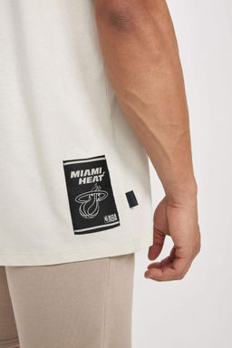 DeFactoFit Футболка свободного кроя с круглым вырезом и короткими рукавами NBA Miami Heat фото 8
