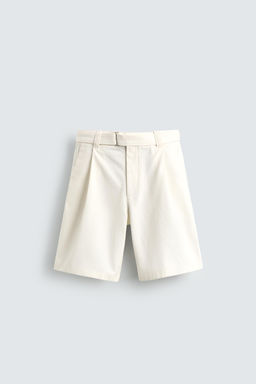 BERMUDA RELAXED FIT PLIEGUES CINTUR?N / Blanco roto