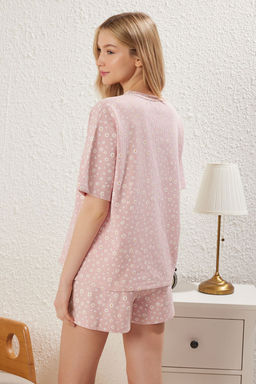 Trendyolmilla Pembe Papatya Desenli Waffle Kumas Sortlu Orme Pijama Tak?m? THMSS25PT00217