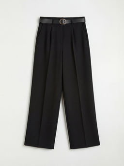 Beli Kemerli Kad?n Pileli Kuma? Pantolon