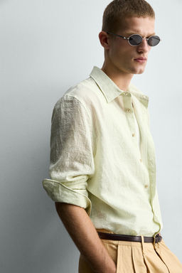 CAMISA FLUIDA RELAXED FIT ESTRUCTURA / Verde claro