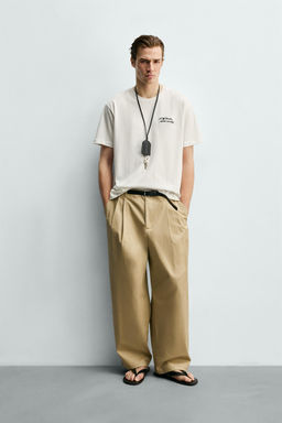 CAMISETA TEXTOS BORDADOS / Blanco