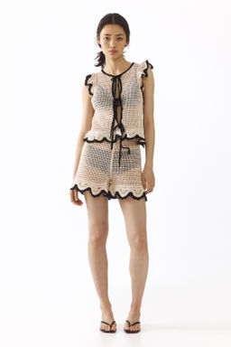 Pantal?n corto efecto crochet con volantes - H&m фото 6