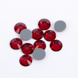 Страз клеевой Zlatka ZRTG-3012 SS30 цветные 6.5 мм стекло 5 x 12 шт в пакете с картонным еврослотом №19 красный (Siam)