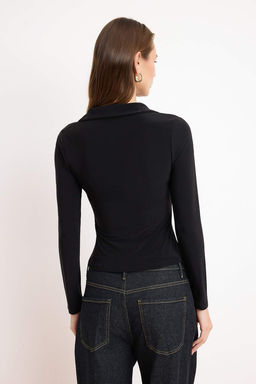 Siyah Regular/Normal Kal?p Gomlek Yaka Dugmeli K?sa Kollu Esnek Orme Bluz TWOSS26BZ00023 - Trendyolmilla фото 6