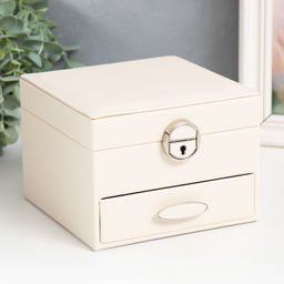 Шкатулка кожзам для украшений Белые облака 16х16х11,8 см