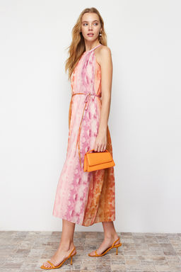 Trendyolmilla Pembe Soyut Desenli Duz Kesim Sifon Astarl? Maxi Dokuma Elbise TWOSS24EL00207 фото 3