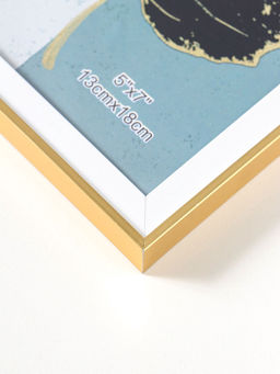 Цена за 2 шт. Фоторамка для фото 13×18 см «Современная классика», пластик, под золото и белый, 19×13.8×1.5 см