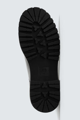 CHUNKY CHELSEA BOOTS