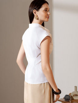 Блузка приталенного кроя с коротким рукавом из легкого хлопкового поплина - Vilatte фото 3