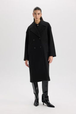 Oversize Genis Kal?p Ceket Yaka Dugmeli Uzun Kase Kaban