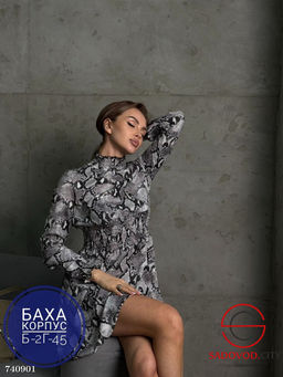 Платье женское в анималистический принт