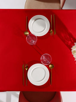 Скатерть Доляна, однотонная, 140?260 см, красная, 140 г/м?, 100% п/э