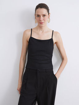 Kare Yaka Dokulu Ask?l? Kad?n Atlet