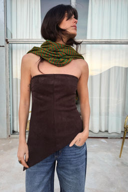 TOP ASIM?TRICO EFECTO ANTE / Marr?n chocolate